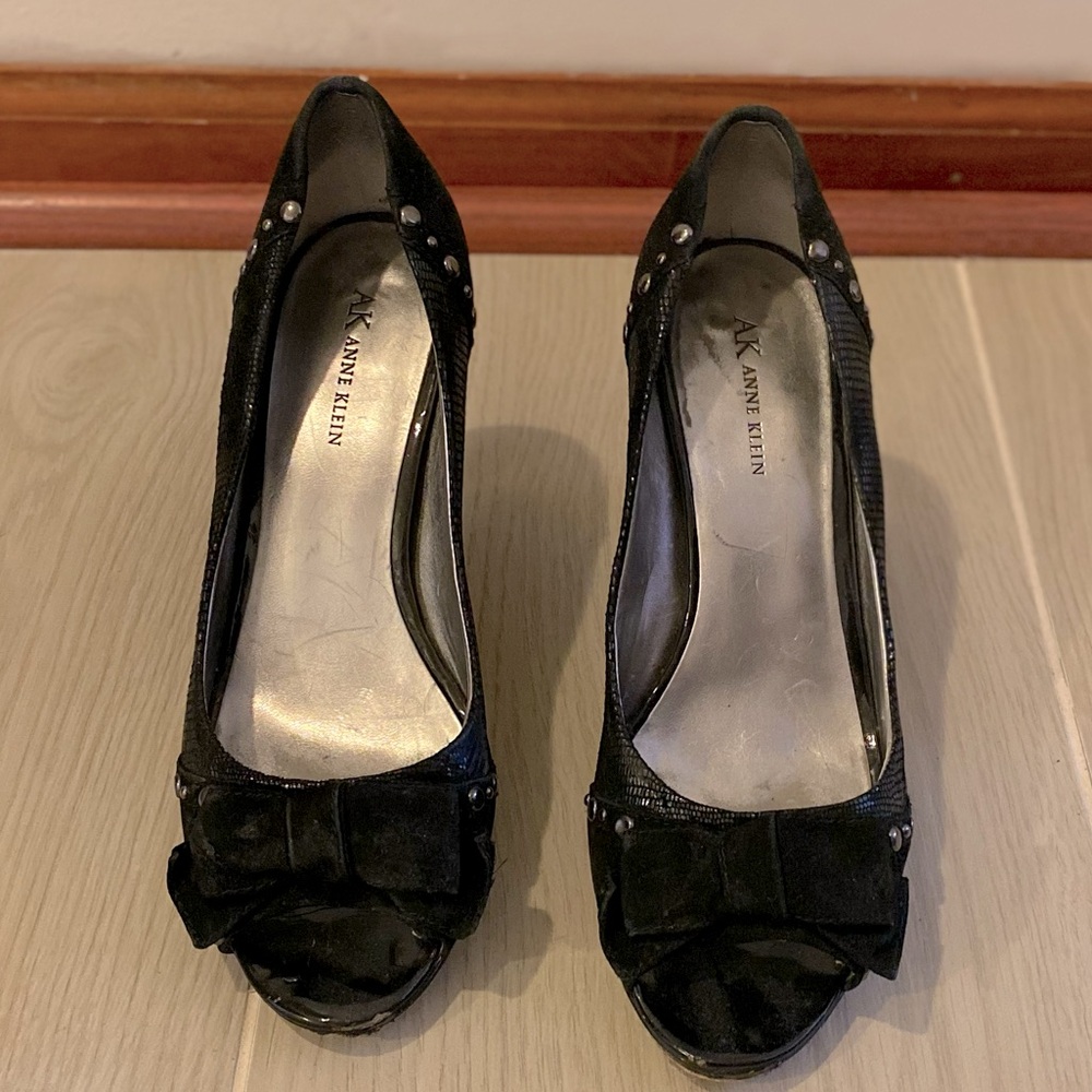 Anne Klein Black Suede Heels